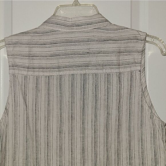 Tahari Linen Ruffle Sleeveless Blouse - Picture 12 of 12